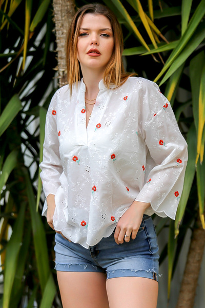 Chiccy Hakim Collar White Long Sleeve and Embroidered Scalloped Woven Blouse