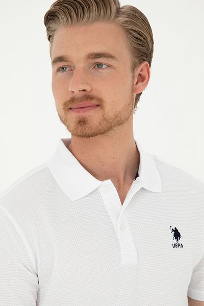 U.S. Polo Assn. ΒΑΣΗ. POLO Ανδρικό μπλουζάκι με λαιμόκοψη με κηρήθρα υφή με κανονική εφαρμογή - Λευκό M G081GL011.000. 1827972   Teks 013