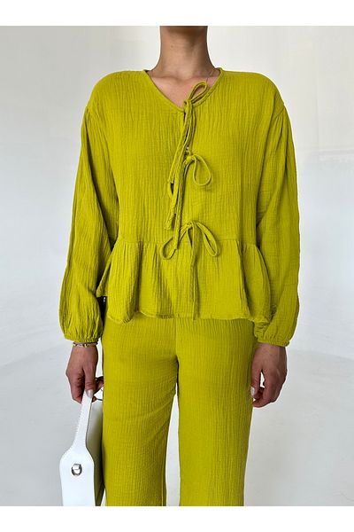 Laluvia Ölgrünes Set aus Hemd und Hose mit Rüschen – Bindedetail vorne