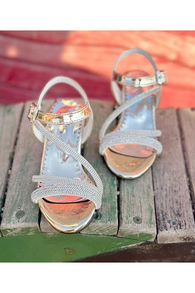 Surpie Shoes Pantofi cu toc pentru copii - Detaliu de piatră