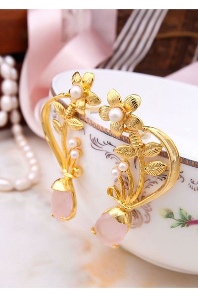Feyz Tasarım Pink Flower Patterned Quartz Earrings