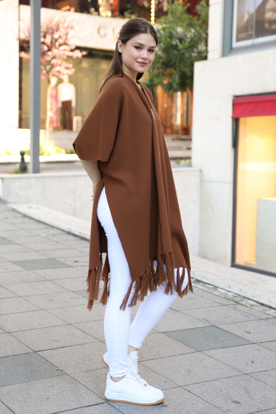 ALCHON Κοντομάνικη φούστα με λαιμόκοψη V με φούντα μονόχρωμη πλαϊνή ραφή πλεκτό σάλι πόντσο