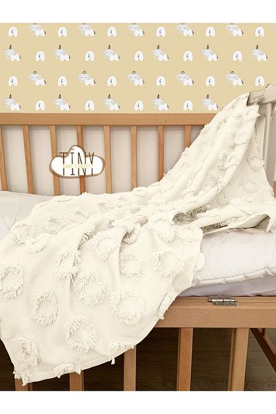 Tinybabyconcept 100% Chenille Pique Pompom Special Design Fabric Baby Swaddle Blanket 100x100 Cm