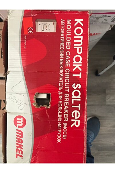 KOMPAKT ŞALTER 3P 400 A 380/415 V  46007019