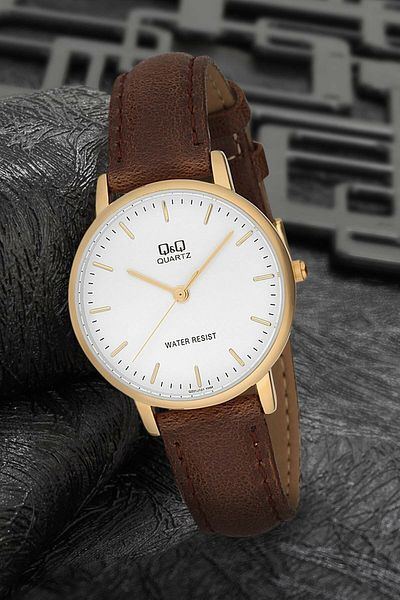 Q&Q Thin Case Elegant Model Women's Wristwatch