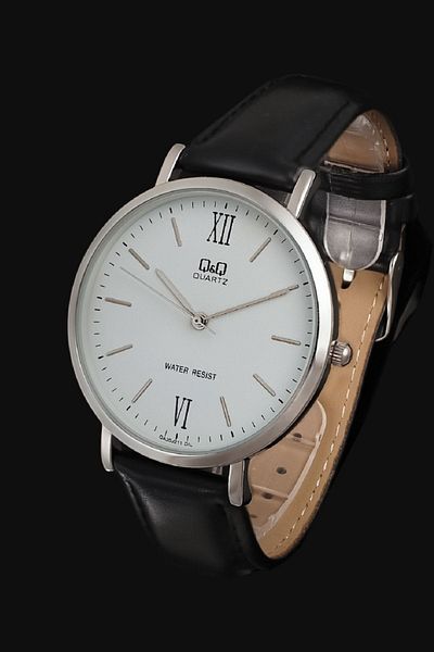 Q&Q Thin Case Classic Model Unisex Wristwatch
