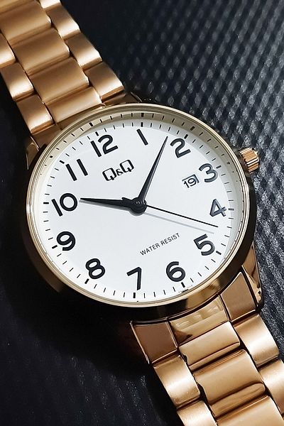 Q&Q Gold White Steel Strap Men's Wristwatch with Numeral Calendar