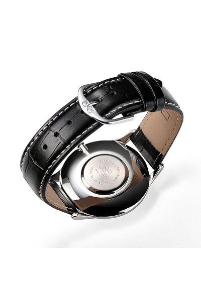 Q&Q Thin Case Classic Men's Wristwatch