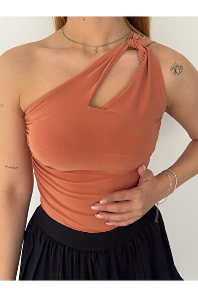 alenmoda Bluză crop pentru femei Brick Color cu umăr răsucit