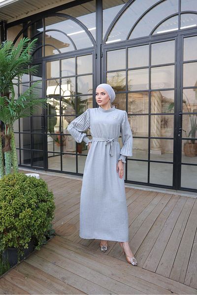 Nergis Neva Butik Φόρεμα με πλισέ μανίκια