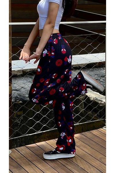 Touz Moda Μαύρο παντελόνι φούτερ Hello Kitty & Spider-Man με λεπτομέρειες Unisex