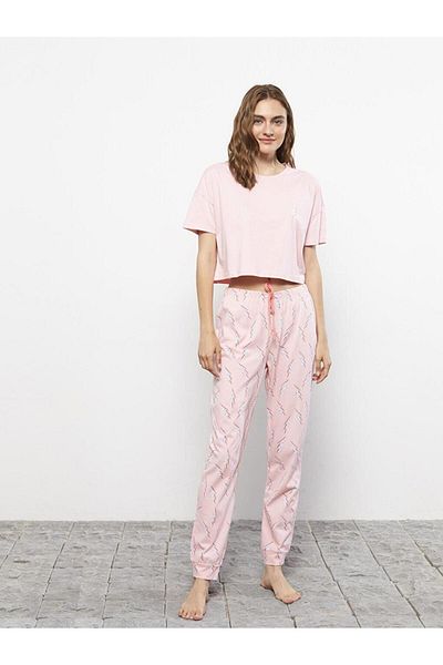LC Waikiki LCW DREAM Crew Neck Patterned Short Sleeve Cotton Women's Pajamas Set
