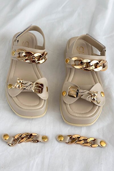 Shoebutik Elio Beige Women's Sandals - Chain and Teddy Bear Detail, Changeable Buckle