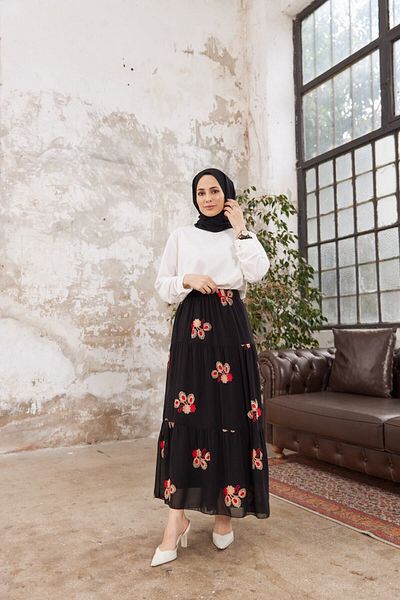 She Olive Hijab Embroidered Chiffon Skirt -red