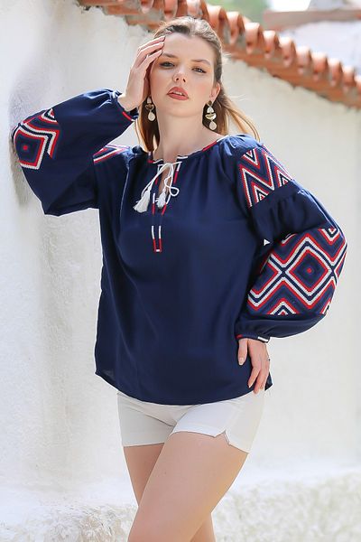 Chiccy Bluză casual brodata cu guler Britli și mânecă balon bleumarin