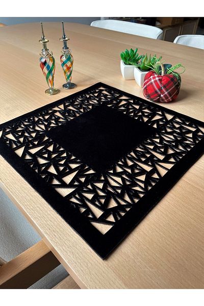 Ergüven Home Set de 6 farfurii americane din piele intoarsa neagra 35x35 cm