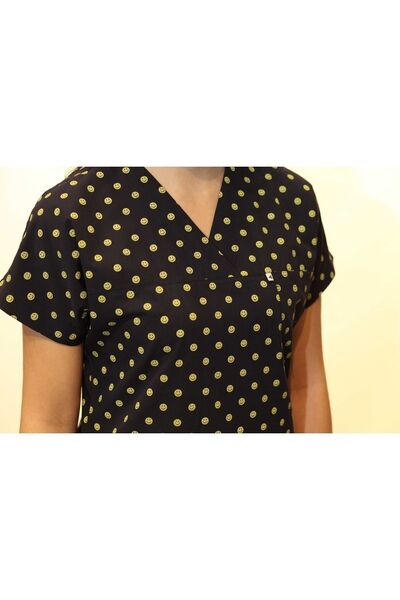 DENİZ İŞ بلوزة نسائية واحدة منقوشة بطبعة Smile باللون الأسود