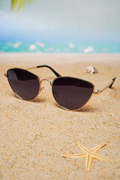 Della Pianto Women's Cat Eye Cat Eye Sunglasses