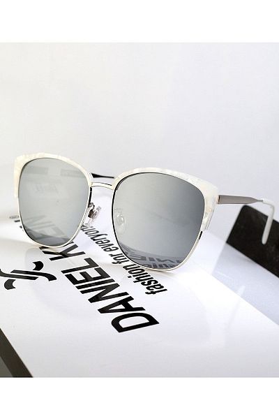 Daniel Klein Women's Sunglasses with Polarized Lens