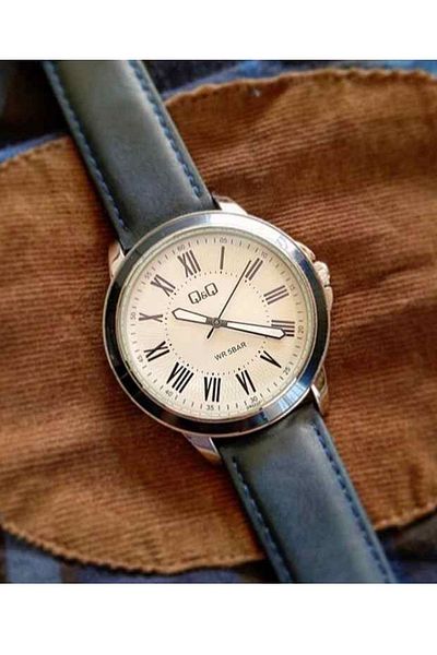 Q&Q Navy Blue Leather Strap Men's Wristwatch