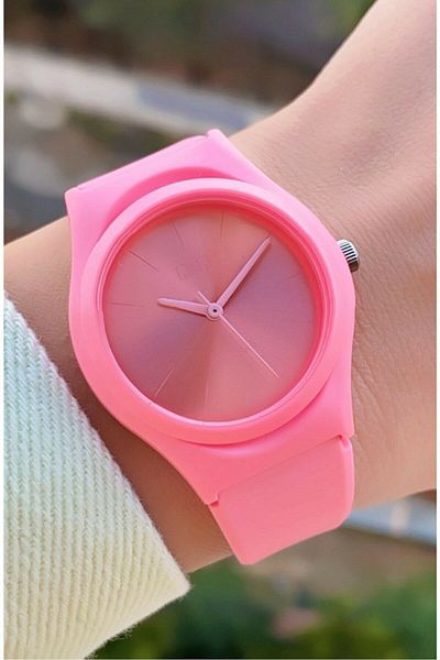 Q&Q Women's Wristwatch with Waterproof Silicone Band
