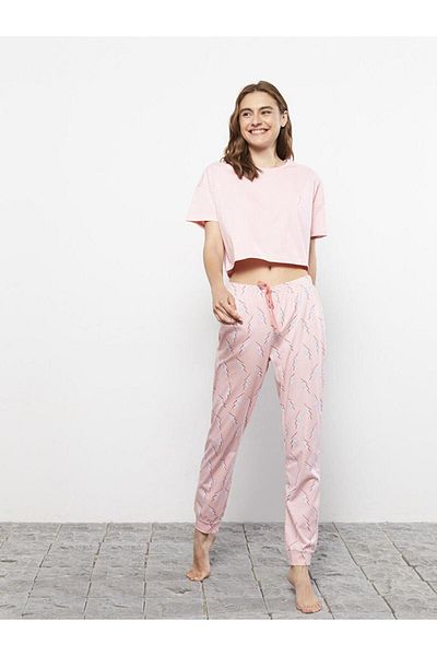 LC Waikiki LCW DREAM Crew Neck Patterned Short Sleeve Cotton Women's Pajamas Set
