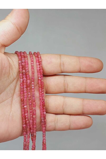 Yasamtohumu Браслет з якитом у формі кубиків світлого кольору, 2 мм (51158) П...