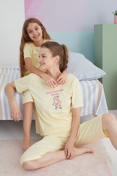 Siyah İnci Cotton Yellow Knitted Capri Set