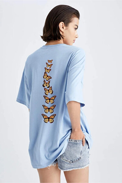 oneagılyazı Μπλουζάκι Oversize με στάμπα πεταλούδας - Λεπτομέρεια στην πλάτη
