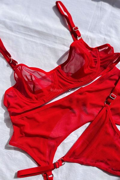 Rubuvi Red See-Through Underwire Capless Sexy Fancy Tulle Underwear Bra Panty Laundry Garter Set
