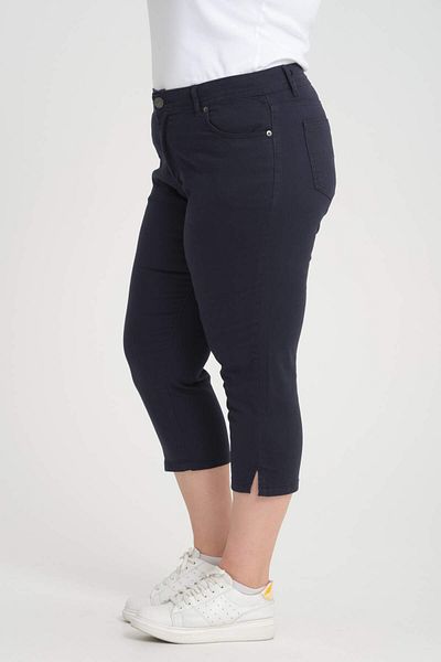 Era Lisa Large Size Cotton Gabardine Capri with Leg Slits