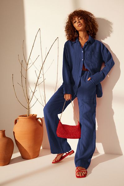 Trendyol Collection Oversize košile ze 100% plátna v námořnické modré - TWOSS23GO00443