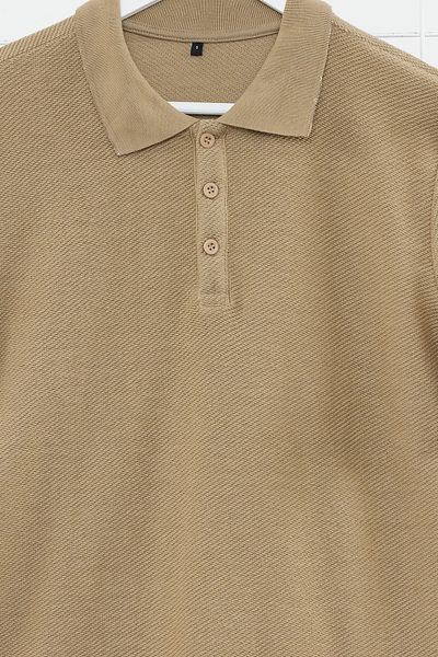 Trendyol Collection Norkový regulérní/normální střih s krátkým rukávem, texturované polo s límečkem na knoflíky TMNSS23PO00018