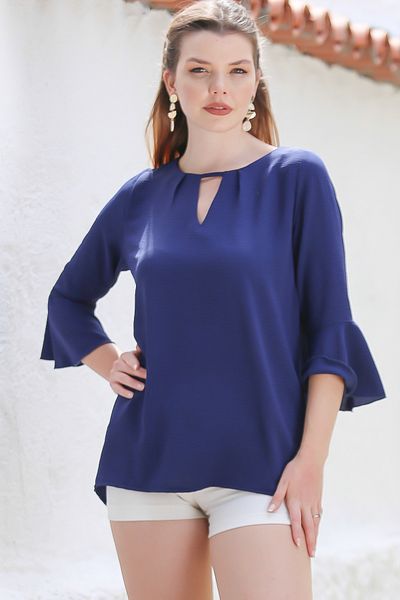Chiccy Bluză casual albastră, cu mâneci 3/4, cu volan, cu decolteu rotund