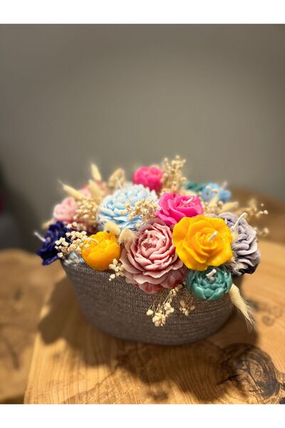 the TURF candles Hasır Sepette Mum Aranjmanı