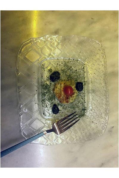 İkram Dünyası 4-Piece Rectangular Glass Appetizer Plate - 19x23 Cm