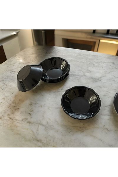 UpHome Black Plastic Tea Plate - Set of 24