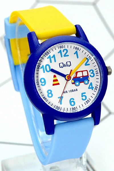 Q&Q Blue Car Patterned Waterproof Boys' Wristwatch with Numbers