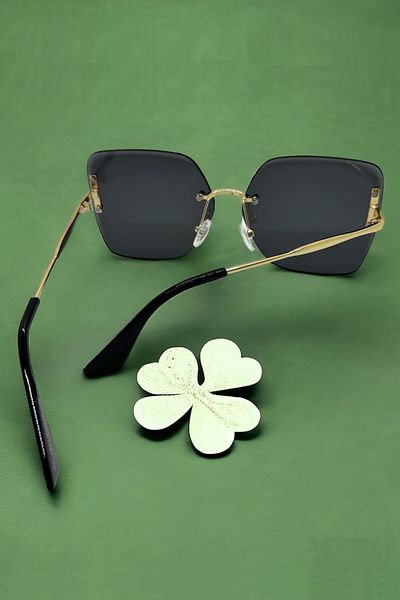 Di Caprio Black Gold Crystal Model Cut Glass Women's Sunglasses
