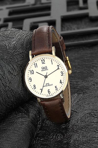 Q&Q Women's Wristwatch with Gold Numeral Leather Strap