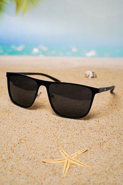 Di Caprio Men's Black Metal Frame Rectangular Polarized Glass Sunglasses