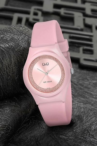Q&Q Women's Wristwatch with Waterproof Silicone Band