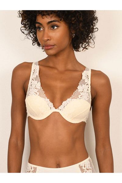 BICCA Elysia Series Lace Underwire Adjustable Strap Floral Lace Detailed Bra Ecru
