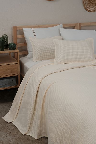 MEYN COLLECTİON Deluxe Double Pique Bed Set - Pillow Gift