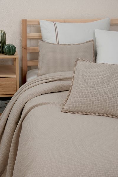 MEYN COLLECTİON Deluxe Double Pique Bed Set - Pillow Gift