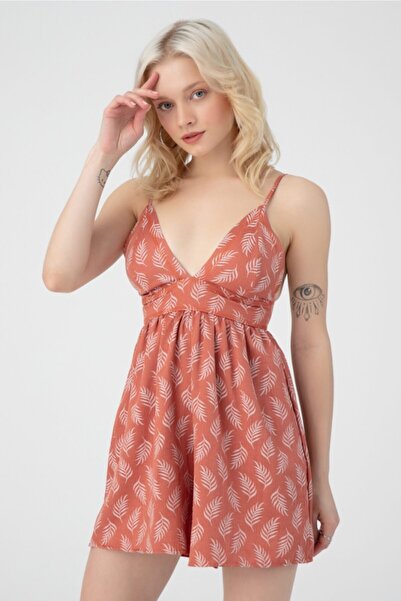 BERFUĞ KIRAN Üçgen Göğüslü Şortlu Tulum