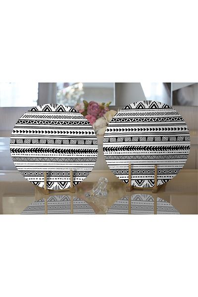Realhomes 2-Piece Scandinavian Patterned Ethnic Design Digital Printed Decorative Round Plate & Placemat