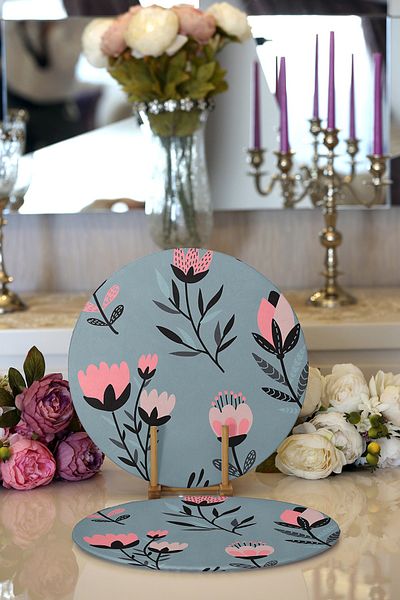 Realhomes 2-Piece Special Design Flower Leaves Digital Printed Modern Round Charger & Placemat