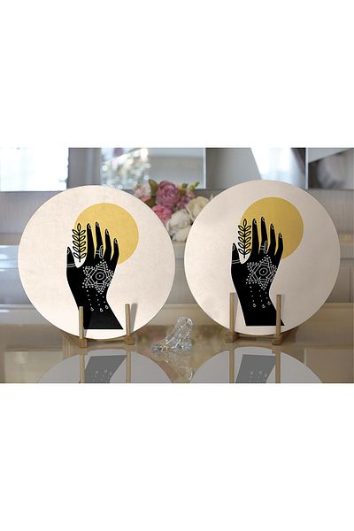 Realhomes 2-Piece Special Design Digital Printed Decorative Round Charger & Placemat with Hand Silhouette