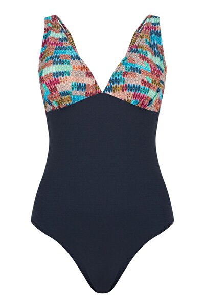 AQUELLA Наді Майо